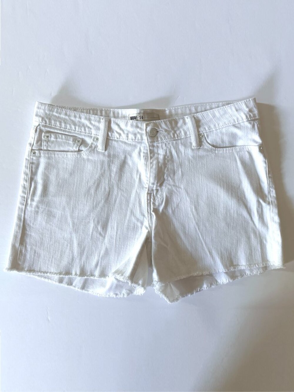 Levi's White Denim Shorts 14 Mid Rise Stretch Raw Hem 4" Inseam